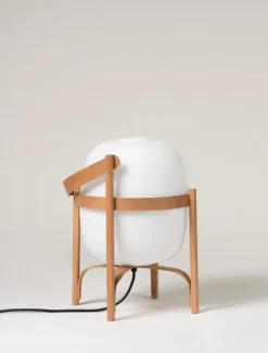 Cesta bord- / gulvlampe