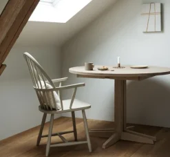 Engø rundt spisebord