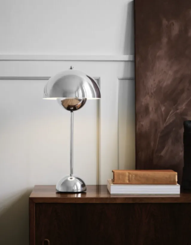 Flowerpot bordlampe VP3, polert stål