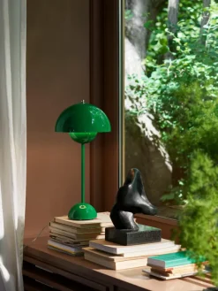 Flowerpot bordlampe VP3,  Signal Green