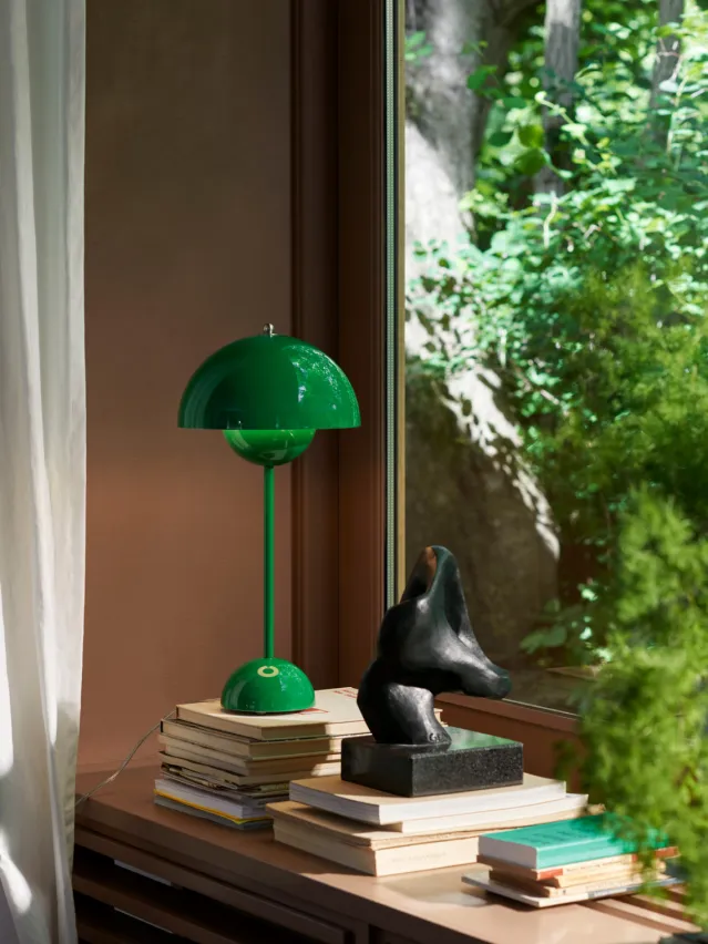 Flowerpot bordlampe VP3, Signal Green