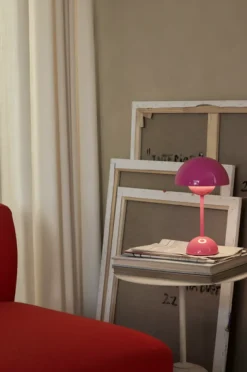 Flowerpot oppladbar bordlampe VP9, Tangy Pink