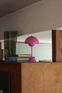 Flowerpot oppladbar bordlampe VP9, Tangy Pink
