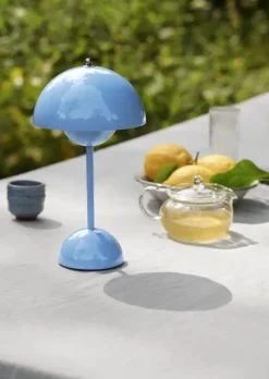 Flowerpot oppladbar bordlampe VP9, Swim Blue