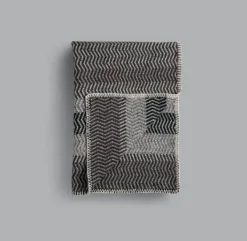 FRI – Gray Day pledd