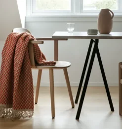 Isak Pledd – Red Sumac