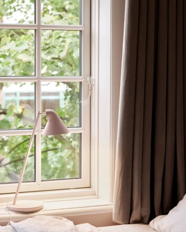 NJP Mini Table Lamp (farger; utstilling)