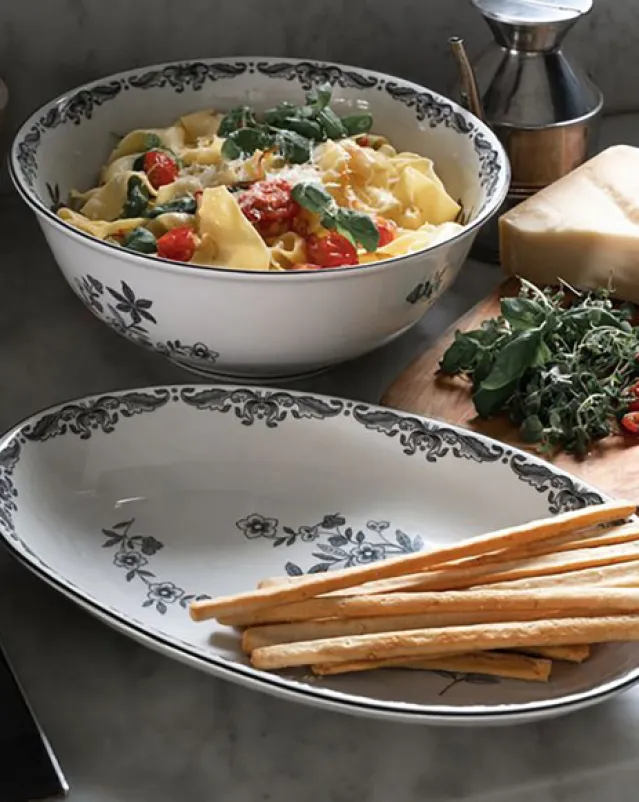 Ostindia Serveringsfat ovalt – sort