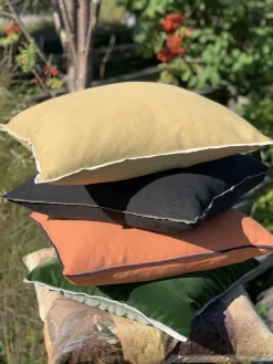 Outline pute – Off-white