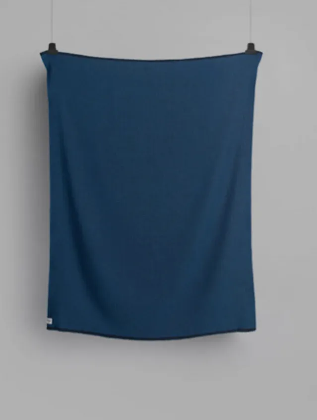 Picnic Pledd – Dark Petrol