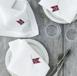 Serviett med norske flagg