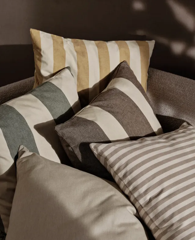 Strand utepute – Carob brown/Parchment