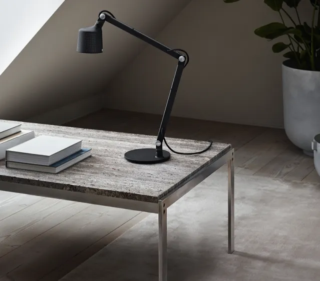 Vipp 521 Bordlampe – Sort