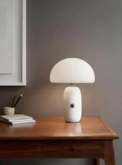 Vipp 591 Sculpture bordlampe – hvit liten